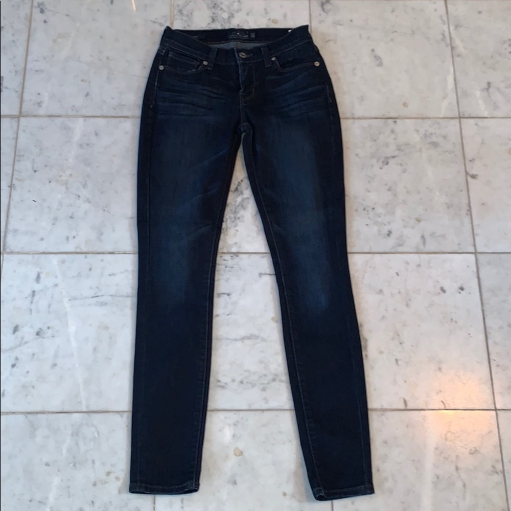 Lucky brand dark blue skinny denim size 00/24